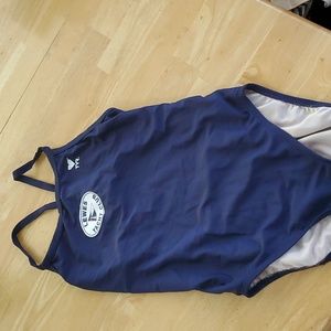 TYR Women's diamondfit navy blue swimsuit size 36 (XL)